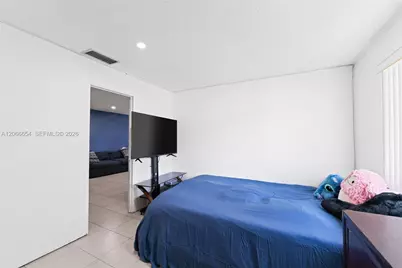 1032 18th St #0, West Palm Beach, FL 33407 - Photo 25