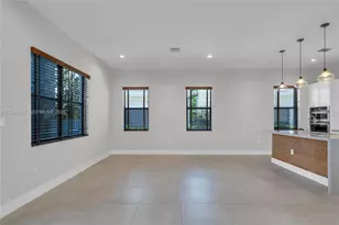 8217 NW 46th St, Doral, FL 33166 - Photo 3