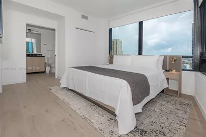 225 N Miami Ave #2801, Miami, FL 33128 - Photo 3
