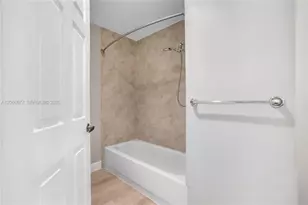 2929 SW 18th Terrace, Fort Lauderdale, FL 33315 - Photo 19