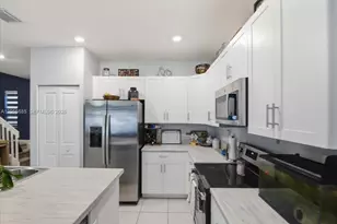 3378 W 112th St, Hialeah, FL 33018 - Photo 27