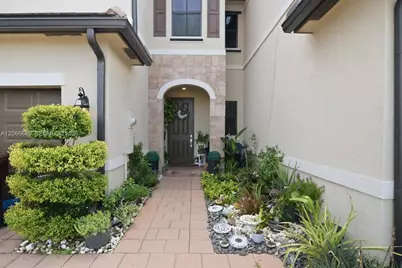 3378 W 112th St, Hialeah, FL 33018 - Photo 13