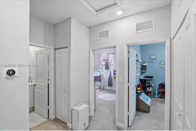 3378 W 112th St, Hialeah, FL 33018 - Photo 35