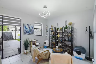 3378 W 112th St, Hialeah, FL 33018 - Photo 25