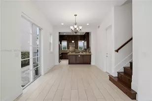 1749 NE 9th St, Fort Lauderdale, FL 33304 - Photo 9