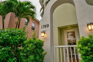1749 NE 9th St, Fort Lauderdale, FL 33304 - Photo 3