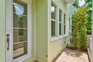 1749 NE 9th St, Fort Lauderdale, FL 33304 - Photo 5