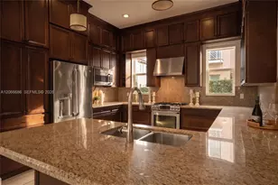 1749 NE 9th St, Fort Lauderdale, FL 33304 - Photo 11