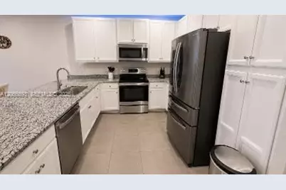 10819 SW 232nd Ter, Homestead, FL 33032 - Photo 3