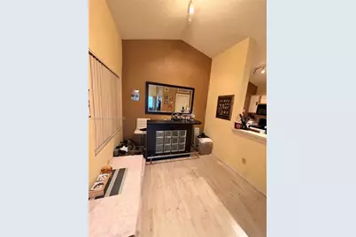 2880 N Oakland Forest Dr #313, Oakland Park, FL 33309 - Photo 5