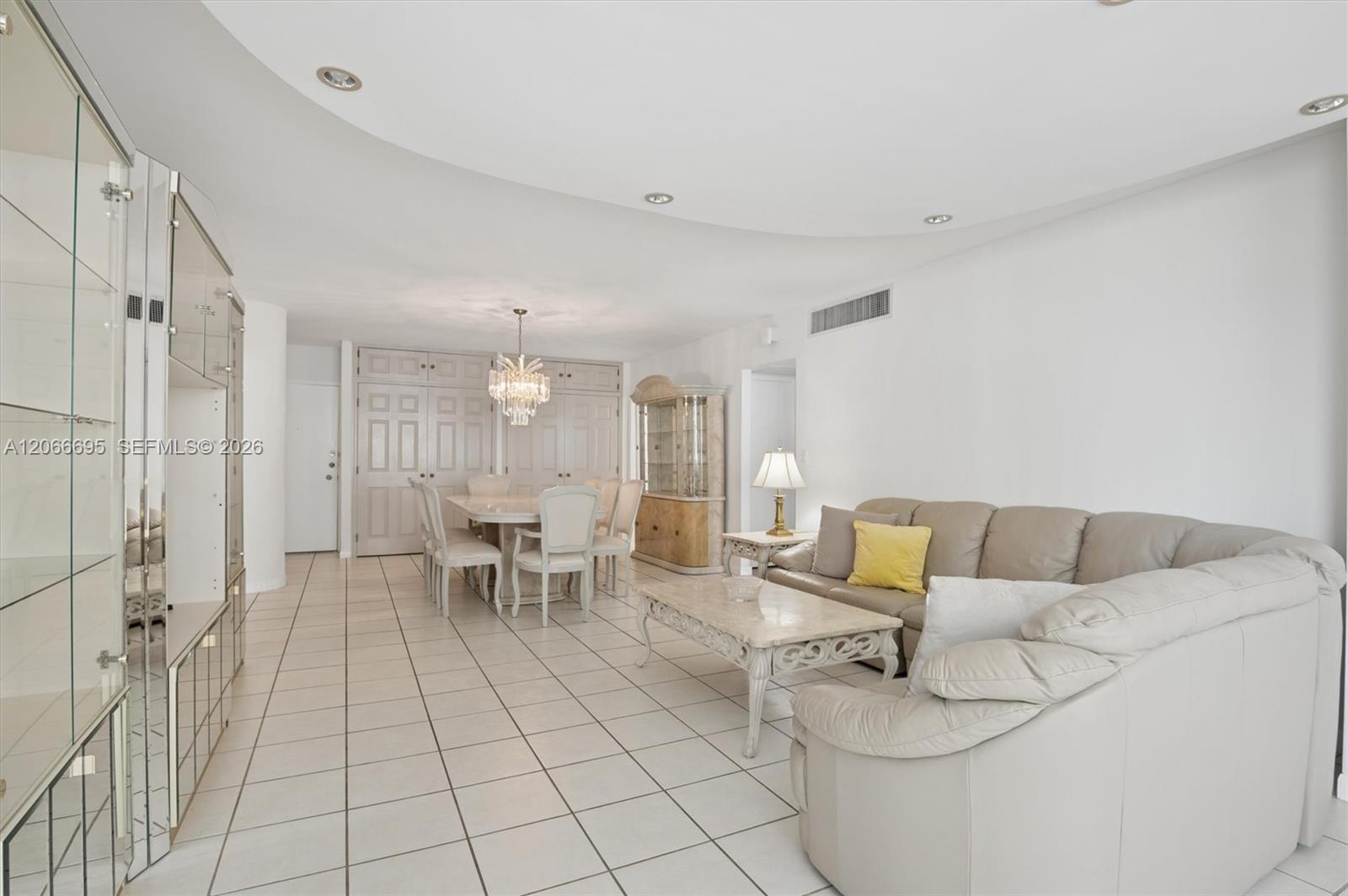 5005 Collins Ave #424 - 5005 Collins Ave #424, Miami Beach, FL 33140 Luxury Property | Jose Angel Pina