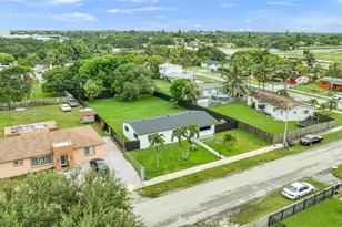 2600 NW 205th St, Miami Gardens, FL 33056 - Photo 3