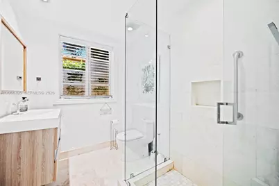 36 Phoenetia Ave, Coral Gables, FL 33134 - Photo 25