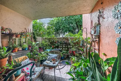 10245 NW 9th St Cir #102-9, Miami, FL 33172 - Photo 25