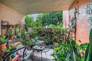 10245 NW 9th St Cir, Miami, FL 33172 - Photo 25
