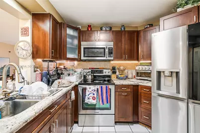 10245 NW 9th St Cir #102-9, Miami, FL 33172 - Photo 11