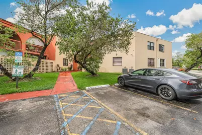 10245 NW 9th St Cir #102-9, Miami, FL 33172 - Photo 3