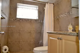 17050 NE 14th Ave, Miami, FL 33162 - Photo 13