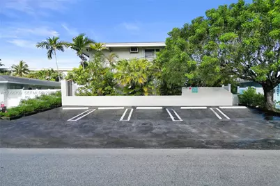 305 SE 12th Ave, Pompano Beach, FL 33060 - Photo 1