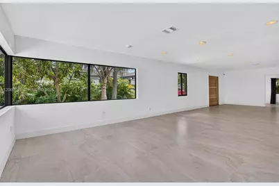 1215 NE 110th St, Miami, FL 33161 - Photo 7