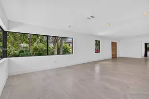 1215 NE 110th St, Miami, FL 33161 - Photo 7