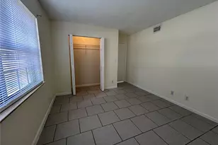 7625 Tam Oshanter Blvd, North Lauderdale, FL 33068 - Photo 9