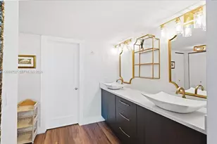 199 Ocean Ln Dr, Key Biscayne, FL 33149 - Photo 23