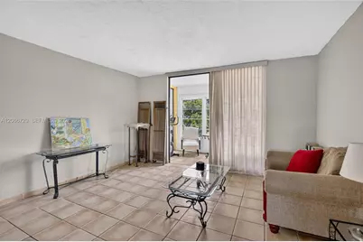 2811 Somerset Dr #405, Lauderdale Lakes, FL 33311 - Photo 11