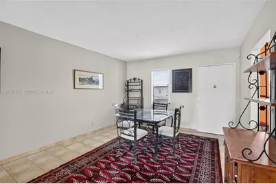 2811 Somerset Dr #405, Lauderdale Lakes, FL 33311 - Photo 9