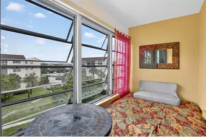 2811 Somerset Dr #405, Lauderdale Lakes, FL 33311 - Photo 3