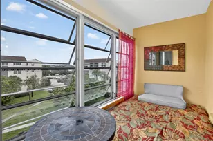 2811 Somerset Dr, Lauderdale Lakes, FL 33311 - Photo 3