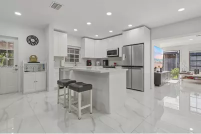 11621 NW 58th Pl #0, Hialeah, FL 33012 - Photo 1