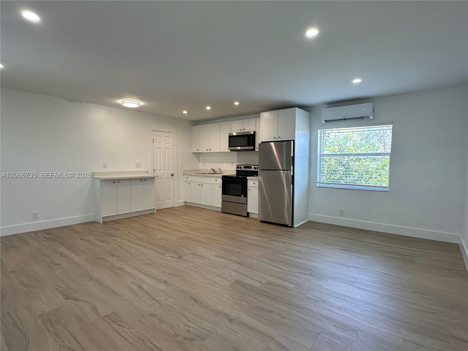 1413 N Dixie Hwy #5 - 1413 N Dixie Hwy #5, Fort Lauderdale, FL 33304 Luxury Property | Jose Angel Pina