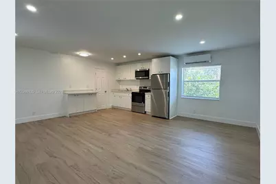 1413 N Dixie Hwy #5, Fort Lauderdale, FL 33304 - Photo 1