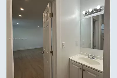 1413 N Dixie Hwy #5, Fort Lauderdale, FL 33304 - Photo 9