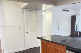 1770 NE 191st St, Miami, FL 33179 - Photo 5