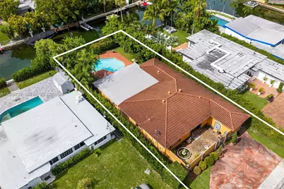 1860 Cleveland Rd, Miami Beach, FL 33141 - Photo 13