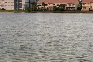 780 NE 199th St, Miami, FL 33179 - Photo 3
