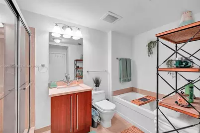79 SW 12th St #3608-S, Miami, FL 33130 - Photo 13