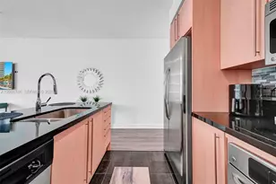 79 SW 12th St, Miami, FL 33130 - Photo 25