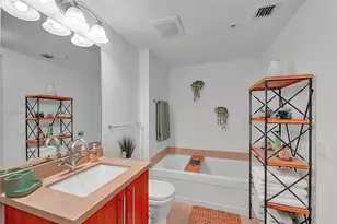 79 SW 12th St, Miami, FL 33130 - Photo 15