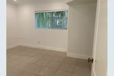1 Edgewater Dr #103, Coral Gables, FL 33133 - Photo 9