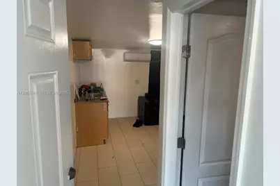 6841 Atlanta St, Hollywood, FL 33024 - Photo 3