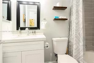 837 NW 14th Way, Fort Lauderdale, FL 33311 - Photo 17
