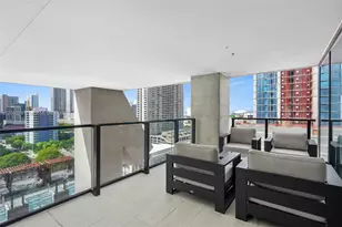 20 NE 11th St, Miami, FL 33132 - Photo 25
