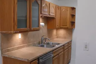 10907 N Kendall Dr, Miami, FL 33176 - Photo 11