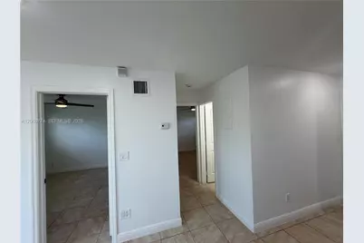 5621 SW 36th Ct #105, Davie, FL 33314 - Photo 7