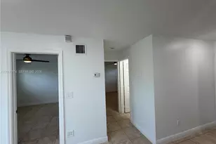5621 SW 36th Ct, Davie, FL 33314 - Photo 7