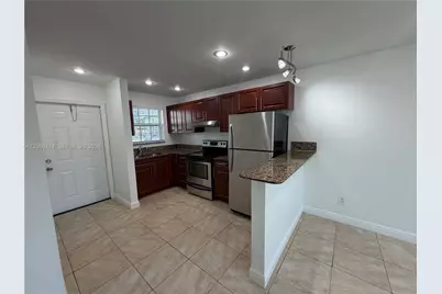 5621 SW 36th Ct #105, Davie, FL 33314 - Photo 19