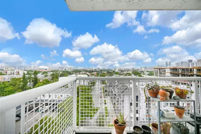 900 SW 8th St #908, Miami, FL 33130 - Photo 5